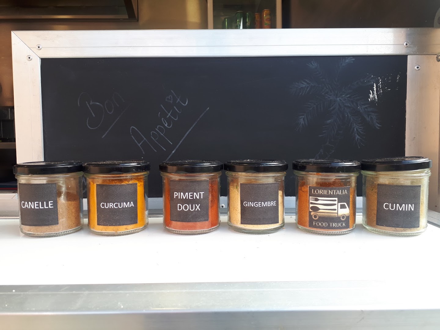 Lorientalia food truck · Photos 3